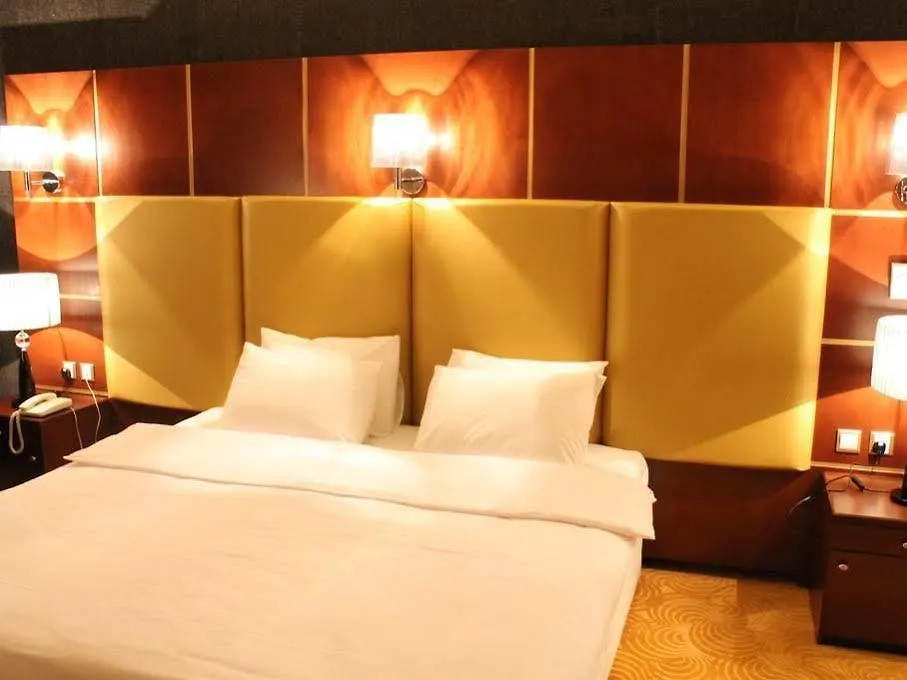 Kings Park Hotel Dubai 3*,